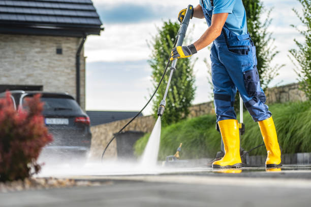 Best Parking Lot and Garage Cleaning  in Leon, IA